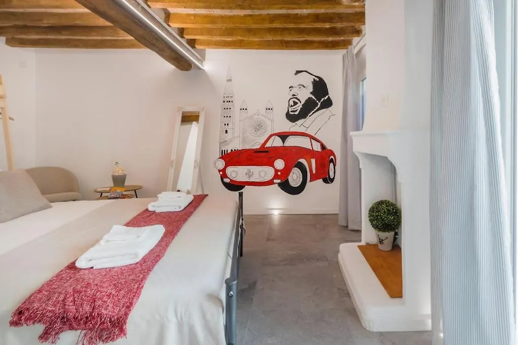 Modena'S Graffiti House In The Heart Of Movida Apartment