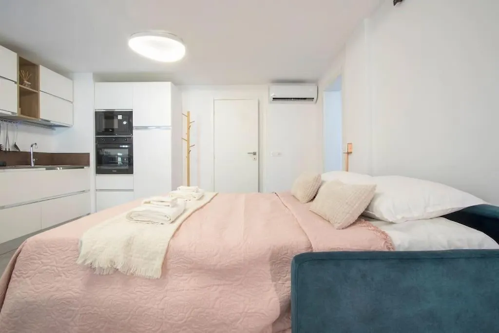 Modena'S Graffiti House In The Heart Of Movida Apartment Italy