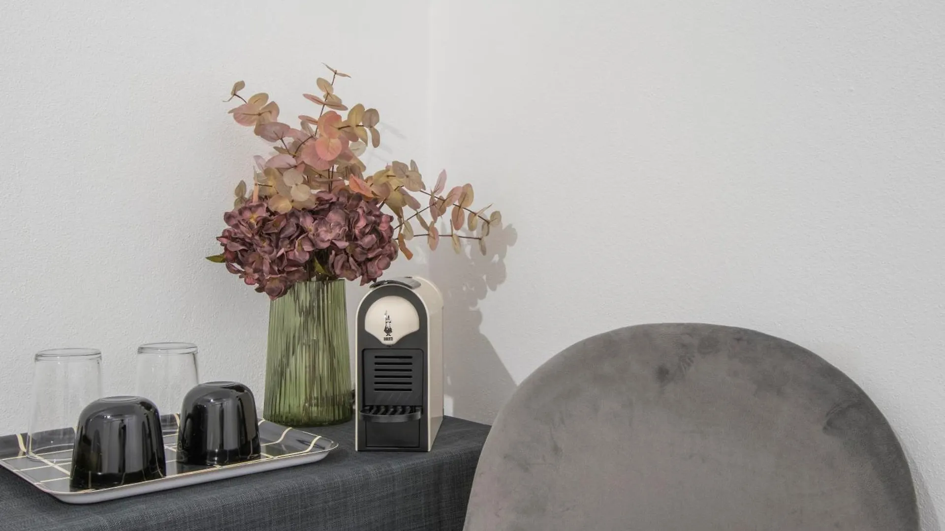 Modena'S Graffiti House In The Heart Of Movida Apartment